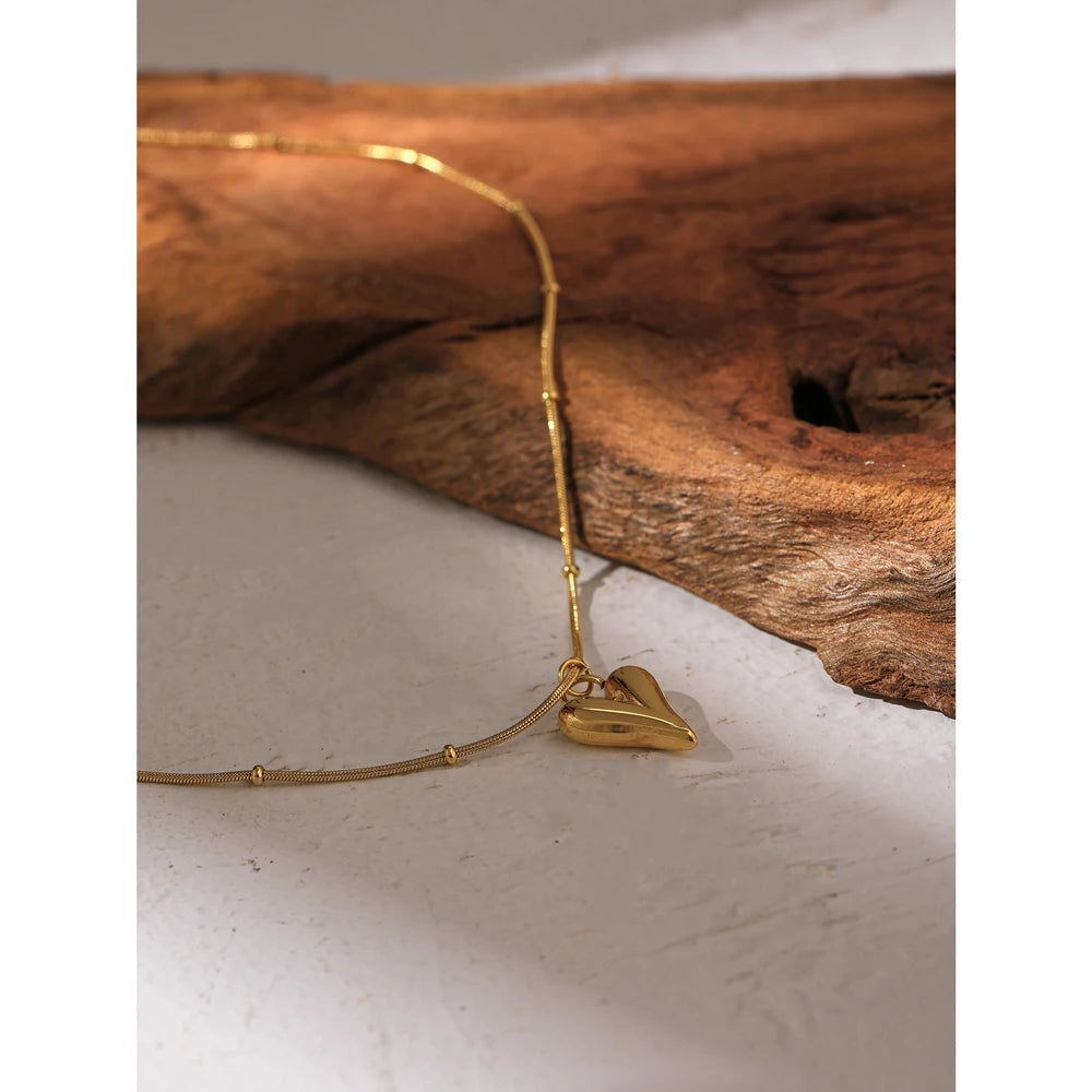 Hiya Necklace