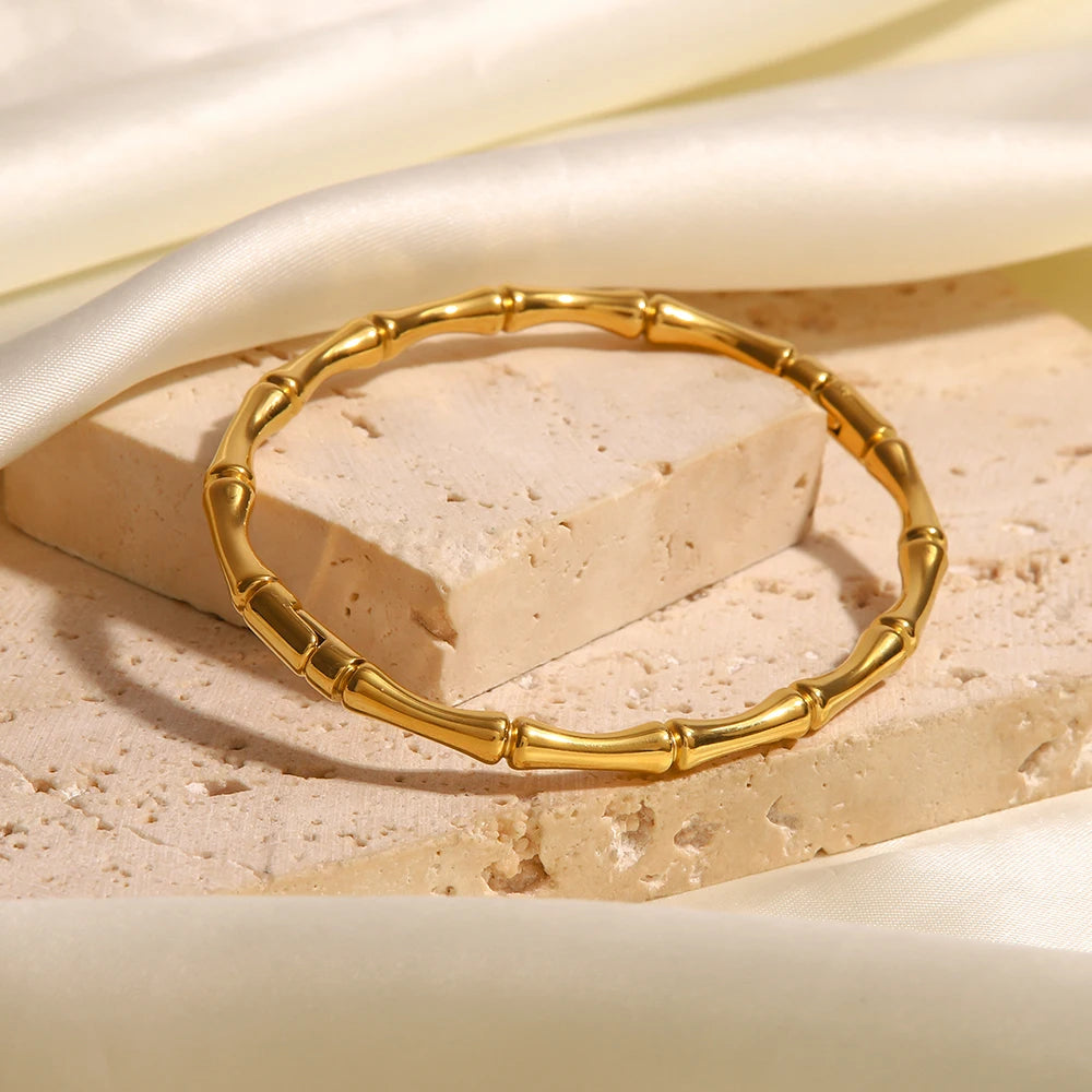Ella Bangle