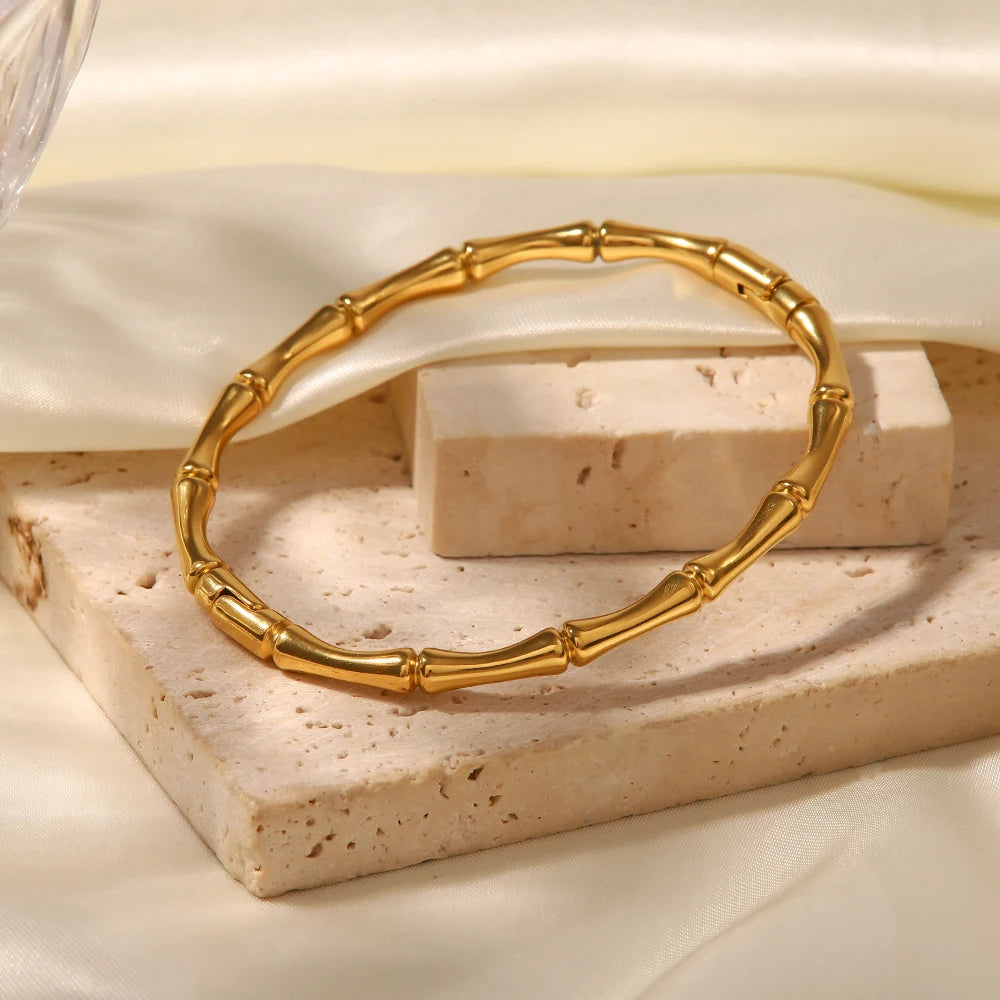 Ella Bangle