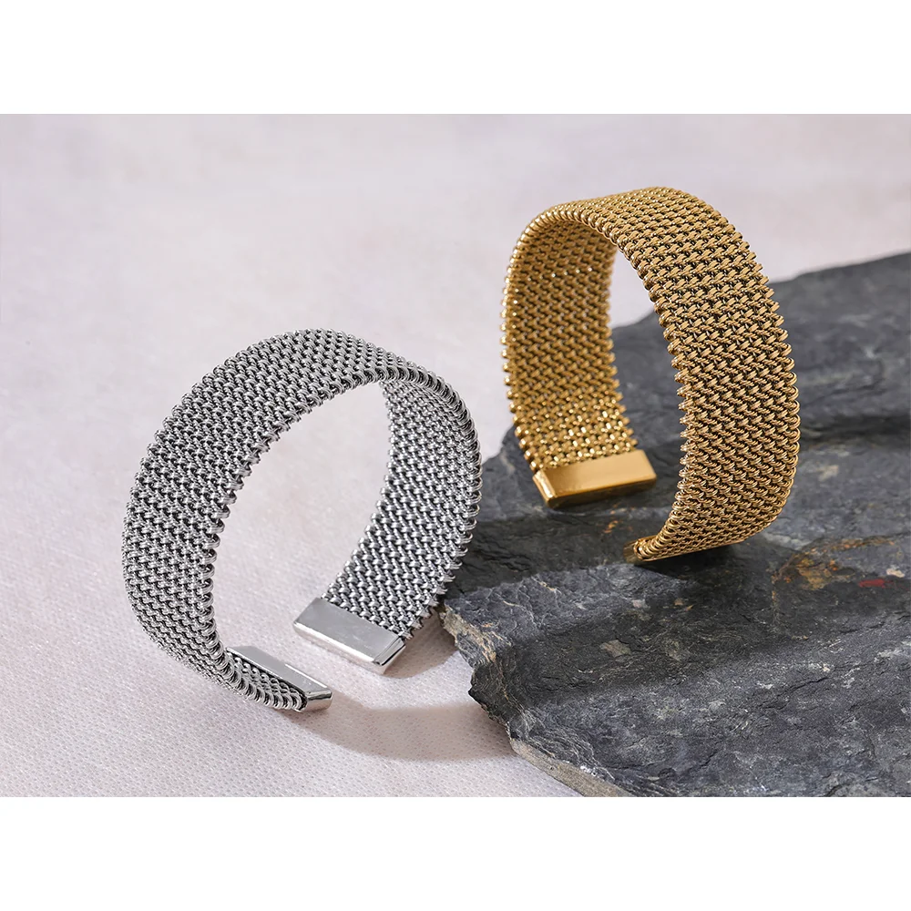 Nojoud Bangle